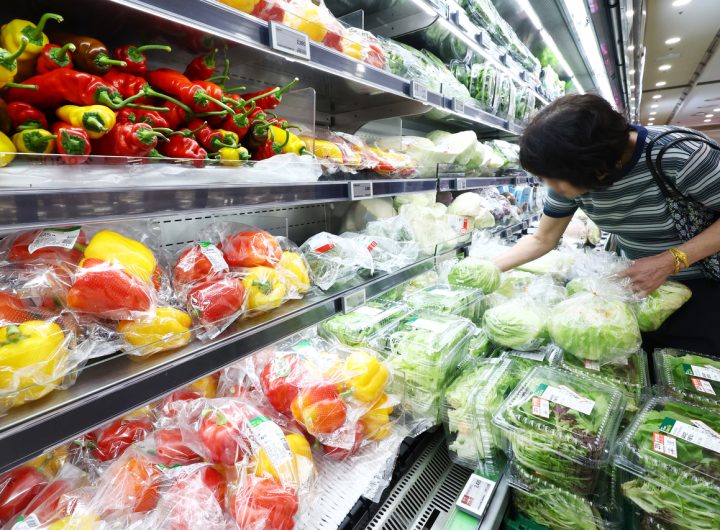 June Consumer Sentiment: Second Month Rise on Strong Exports, Stock Rally