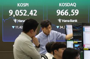 Profit-Taking Halts Seoul Stocks' 6-Day Rally