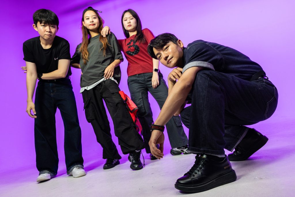 School Teachers Teach Unique Lessons Through K-pop Dance
