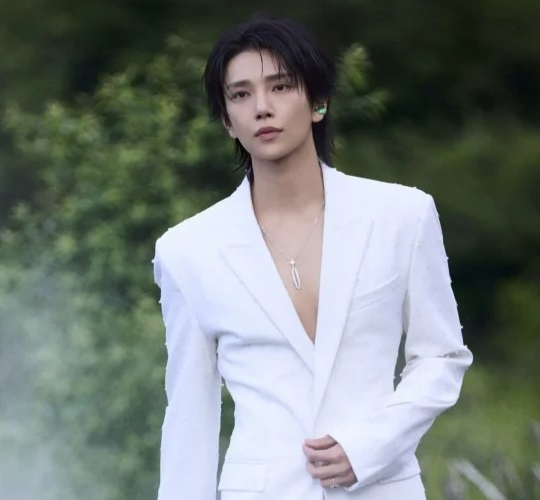 Seventeen's Joshua to Speak at UNESCO Paris Headquarters