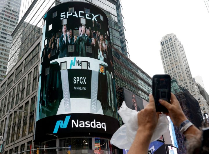 South Korean Investors Acquire KRW 1.2 Trillion in SpaceX Stock at Debut