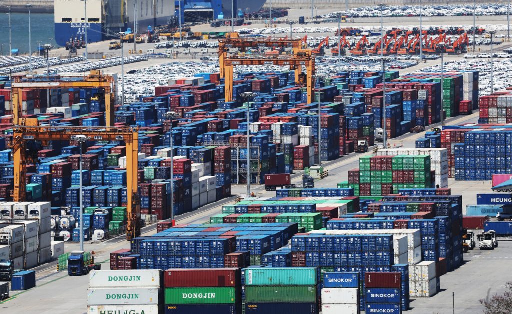 South Korea's May Exports Surge 53% to Record $87.8 Billion