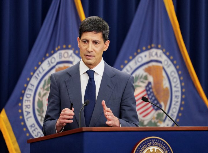 US Federal Reserve's Hawkish Interest Rate Policy Pressures Bank of Korea