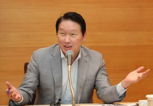 AI Memory Shortage: SK Chief Warns of Geopolitical Risk
