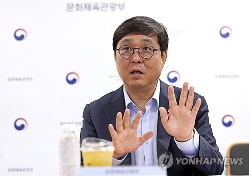Actor Fee Caps Pledged for State-Funded Films
