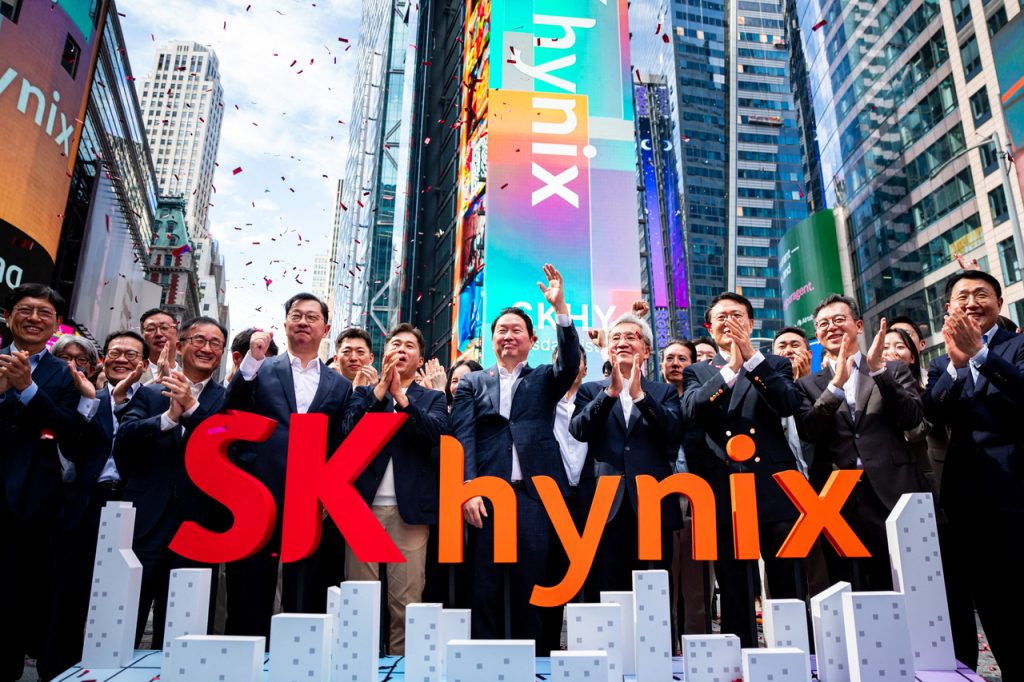 SK Hynix Dollar Inflow Bolsters South Korea's FX Market