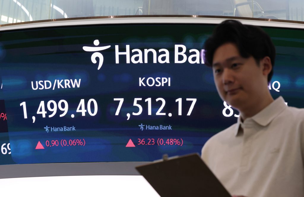 Seoul Shares Rebound, Tracking US Gains