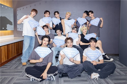 Seventeen Full Group Renews Pledis Contracts for Second Time