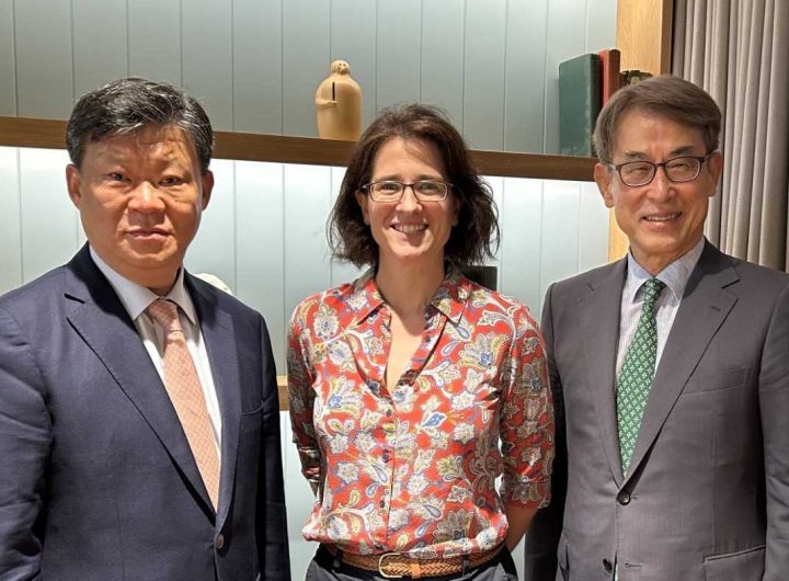 Shinhan Board Boosts UK Investor Engagement
