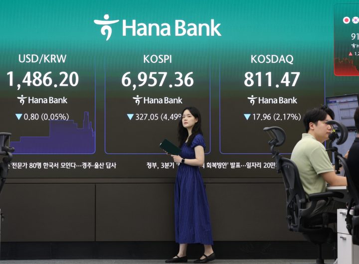 Tech Woes, Mideast Tensions Sink Seoul Shares